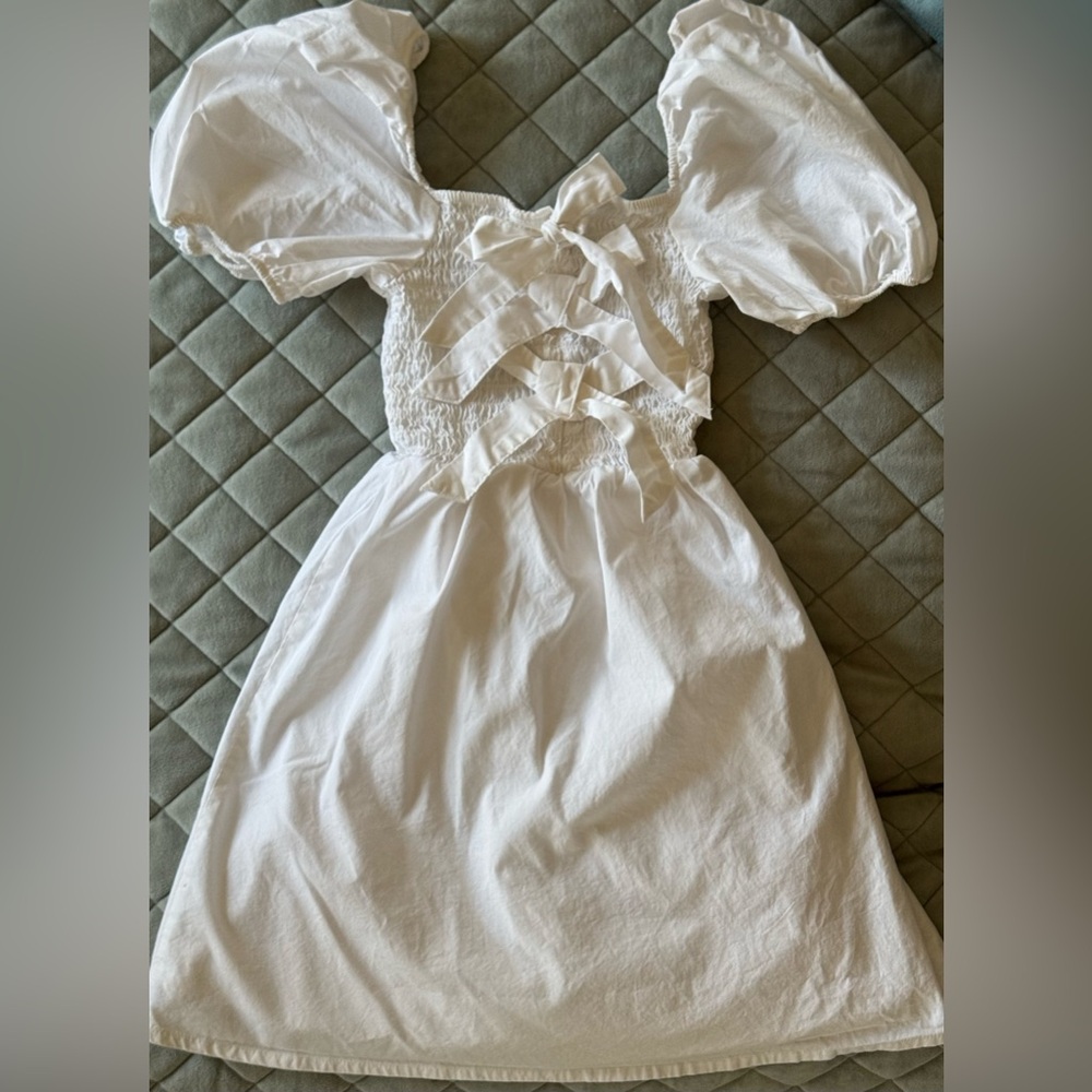 H&M Divided Girls’ Bow-detail Puff-sleeved White Dress